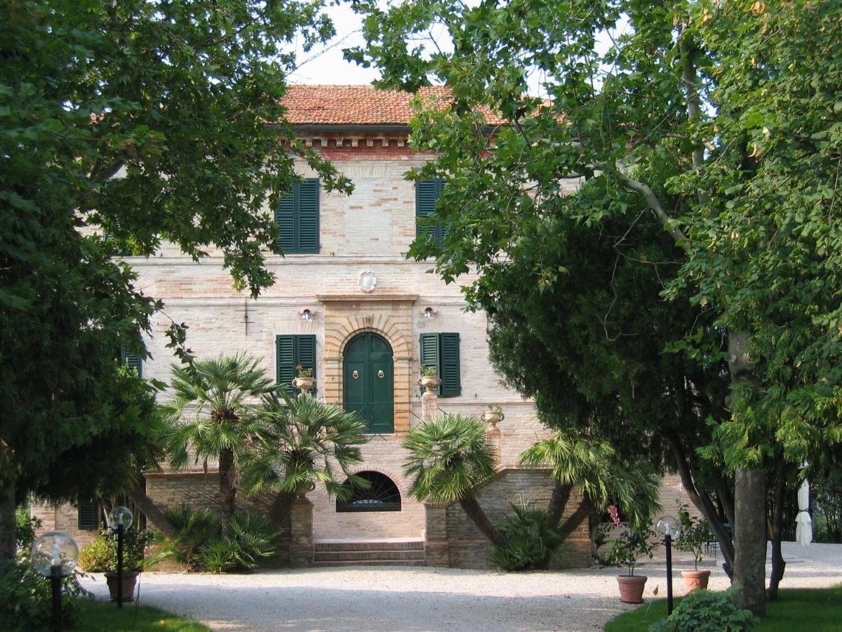 Villa Augusta Porto SantʼElpidio Esterno foto